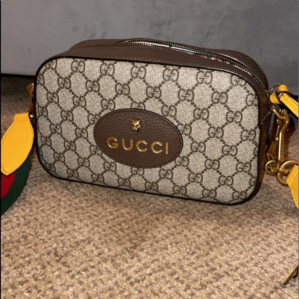 Neo Vintage GG Supreme messenge